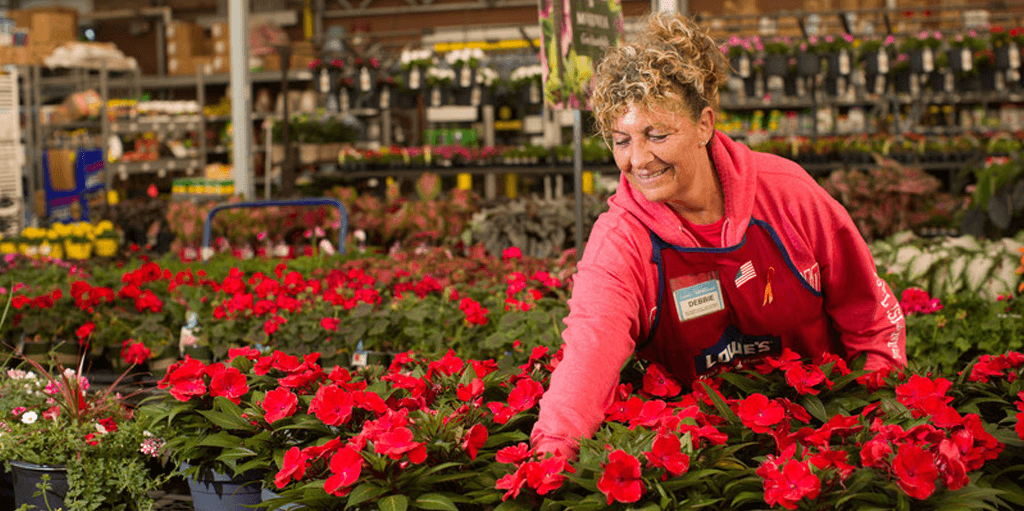 Lowe's To Hire More Than 53,000 Associates For Spring Season | CJsGo CJsGo | Lowe's Companies, Inc. (NYSE: LOW) today announced plans to hire more than 53,000 full-time, part-time and seasonal associates across this spring.